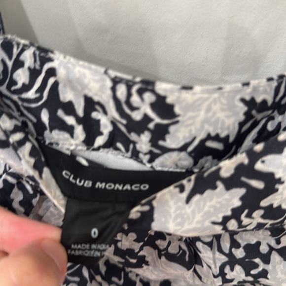 Club Monaco • Printed City Midi Dress in Garden Print - Picture 5 of 8